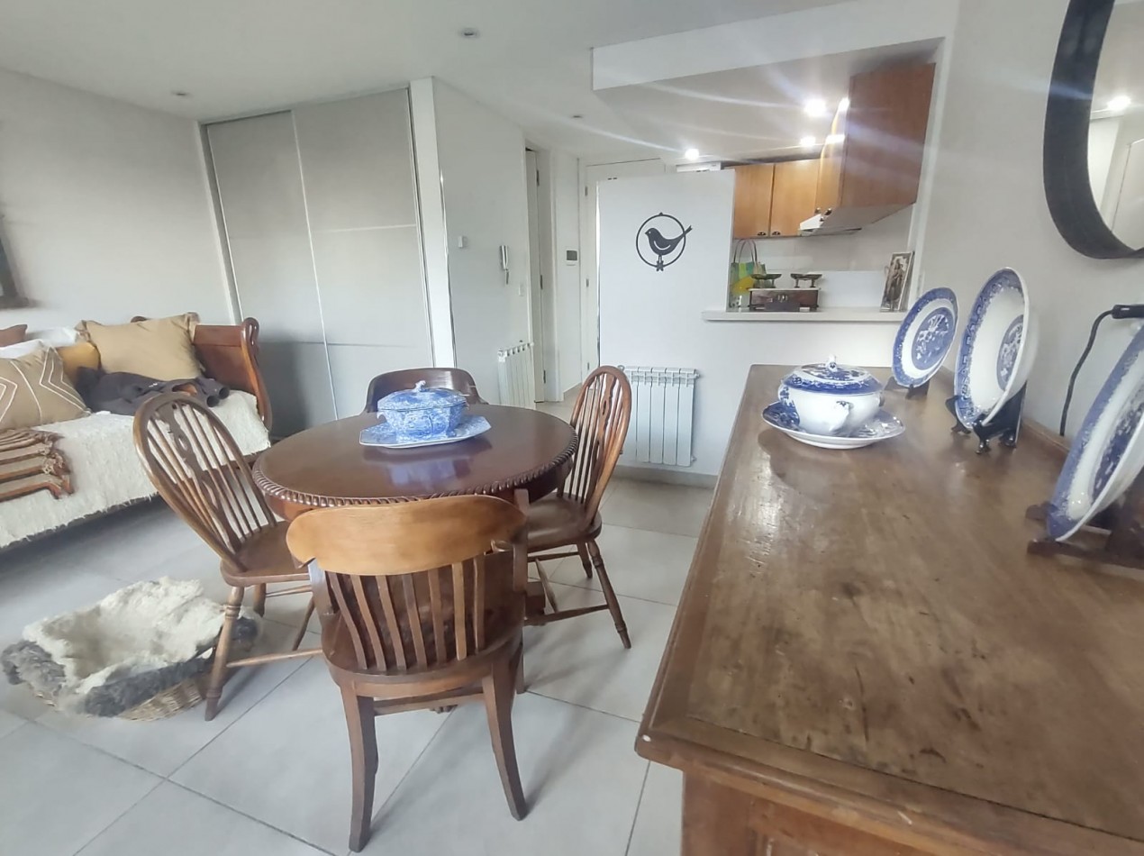 Venta de excelente departamento