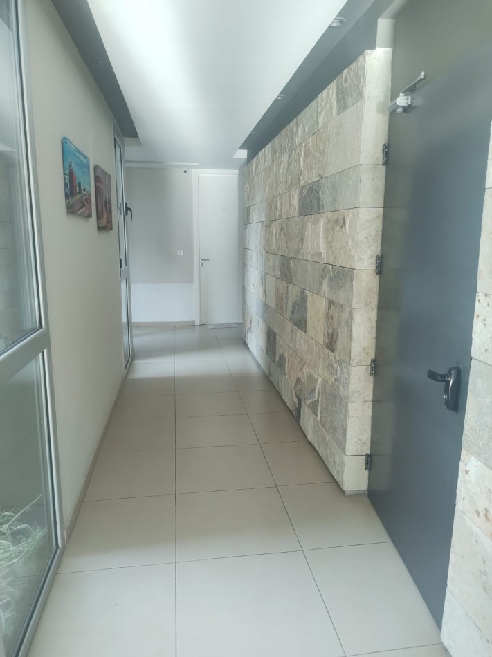 Venta de excelente departamento
