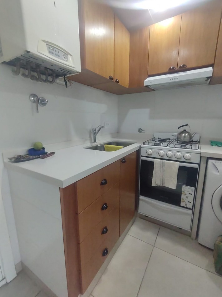 Venta de excelente departamento