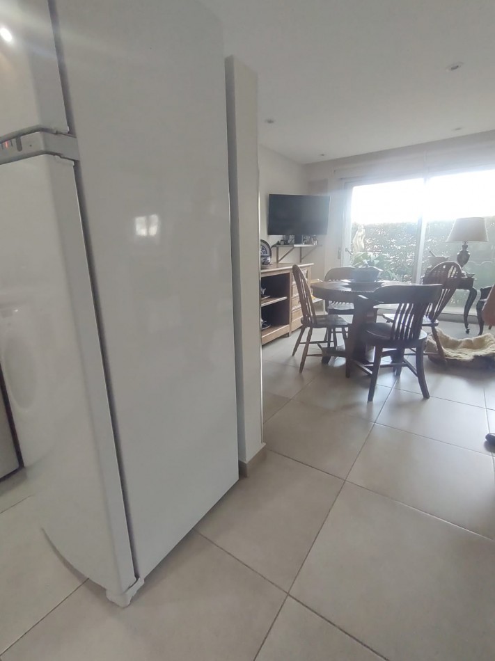 Venta de excelente departamento