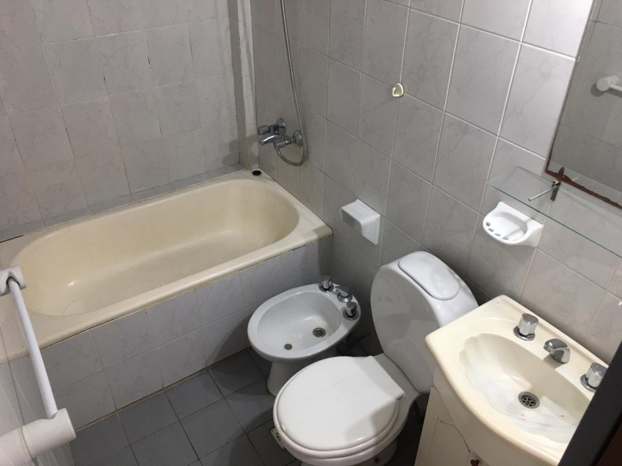 11 entre 39 y 40 Depto 1 dormitorio a la venta en La Plata