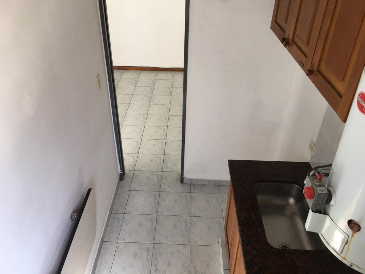 11 entre 39 y 40 Depto 1 dormitorio a la venta en La Plata
