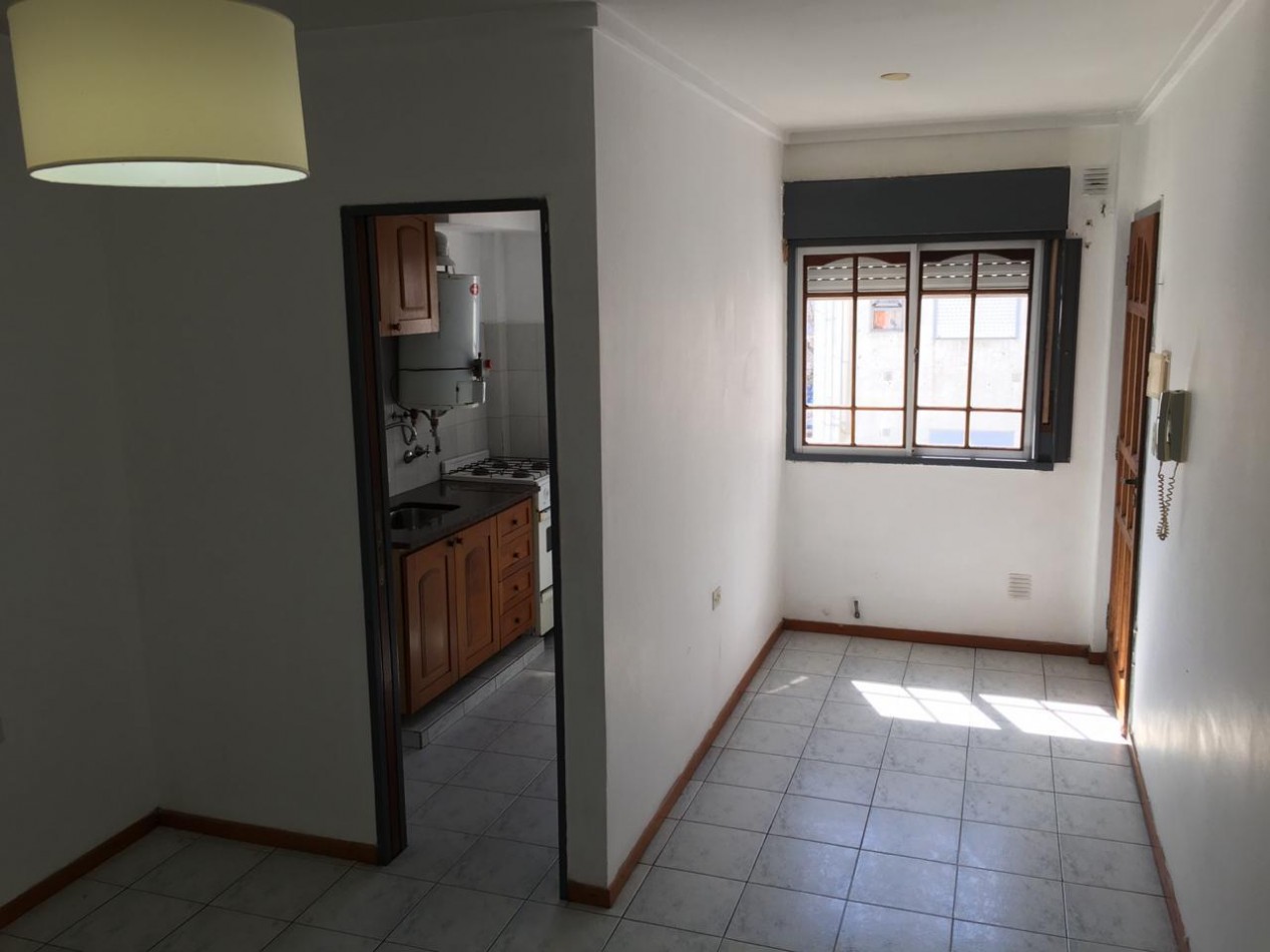 11 entre 39 y 40 Depto 1 dormitorio a la venta en La Plata